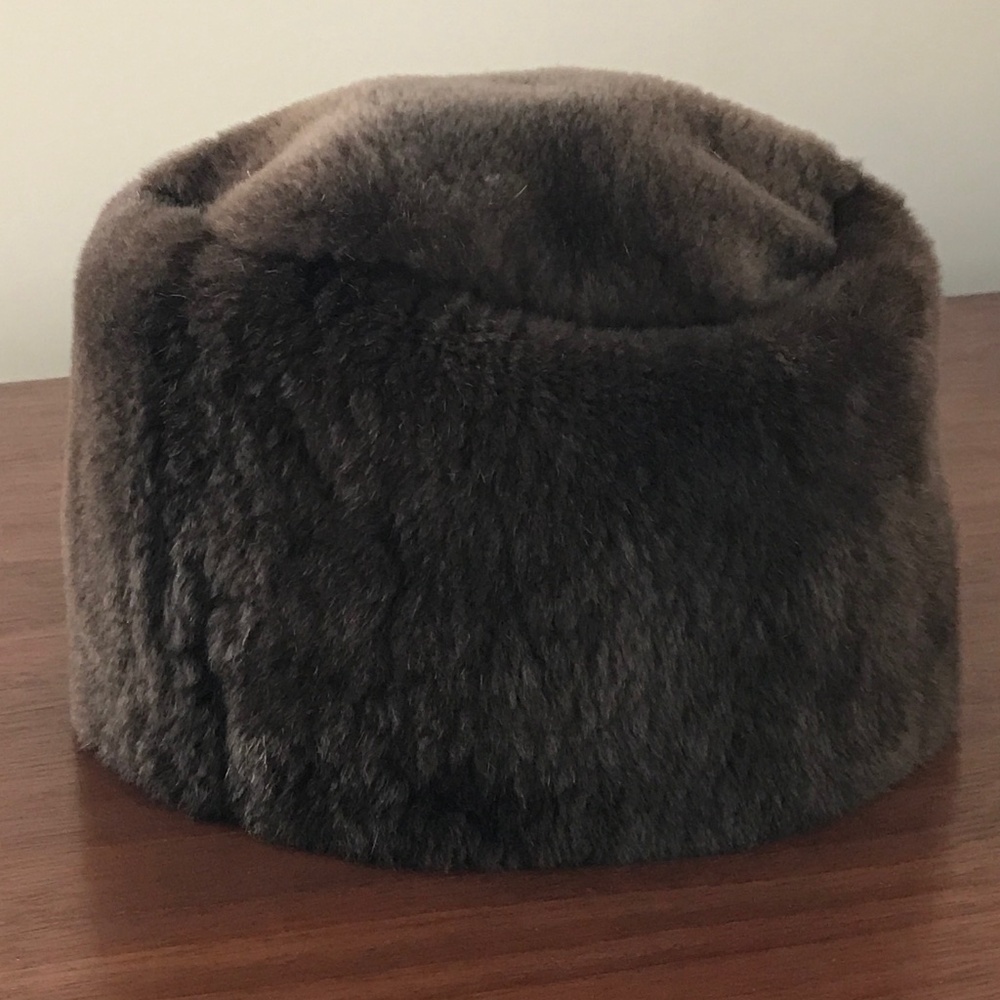 LUXURY SHEARED MINK PILL BOX HAT - Picture 8 of 8